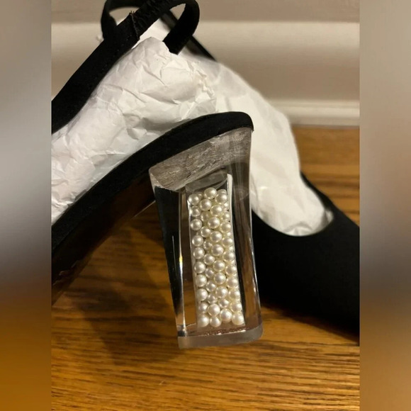 Vintage J Renee Black Slingbacks with Pearl Heels - Picture 4 of 8